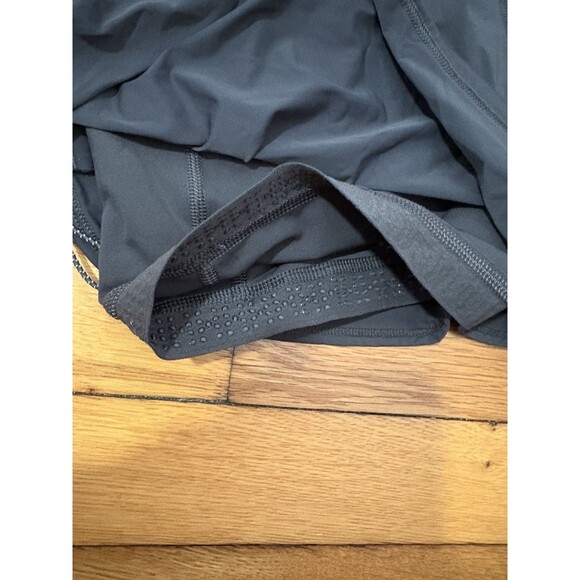 Lululemon Size 8 Strides Ahead High-Rise Short 4” Graphite Grey - Picture 5 of 6